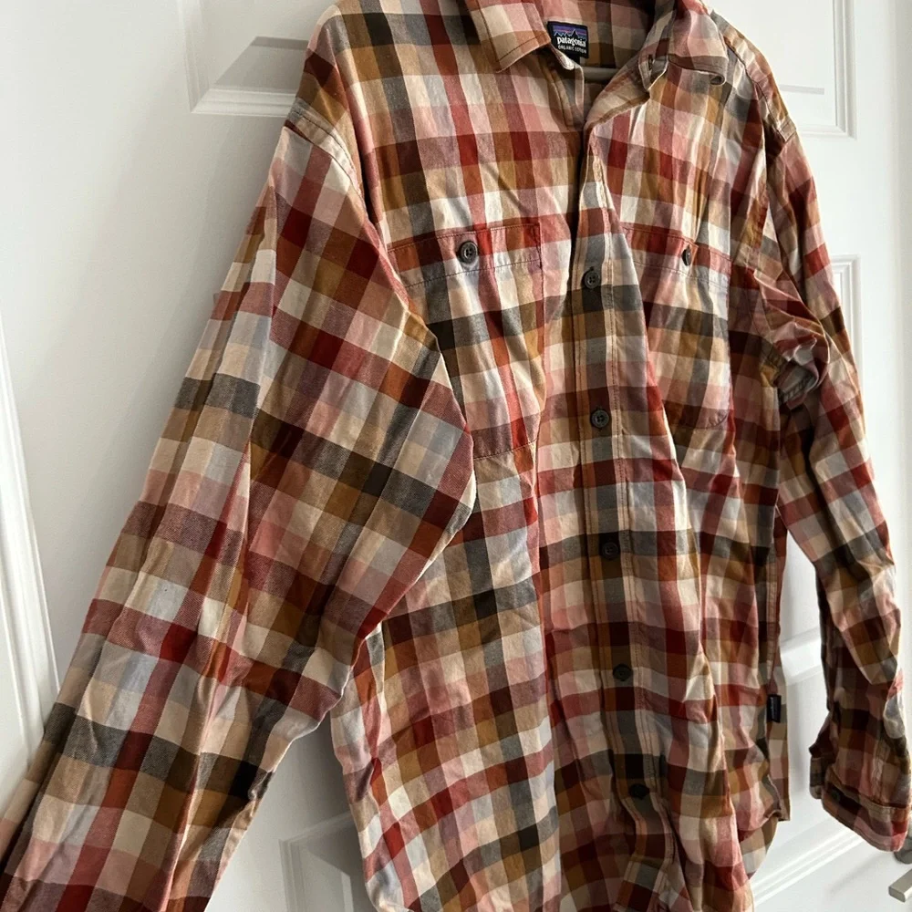 Patagonia Men’s Organic Cotton Plaid Shirt Brown Tan Size L